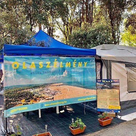 Olaszelmeny Beach Caravans Линяно Сабиадоро Екстериор снимка