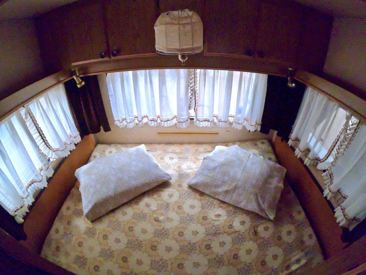 Olaszelmeny Beach Caravans Линяно Сабиадоро Екстериор снимка